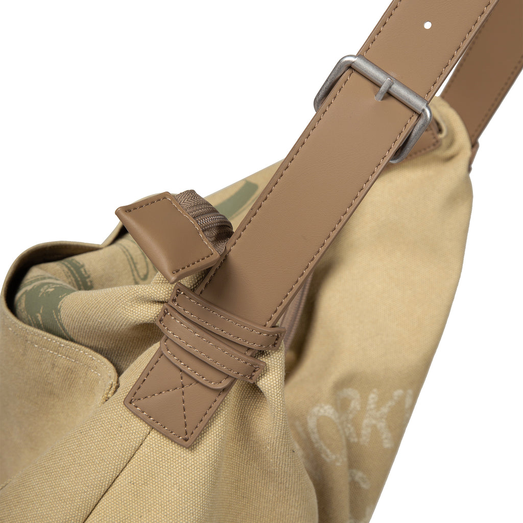 B5_KHI_SHOULDERBAG